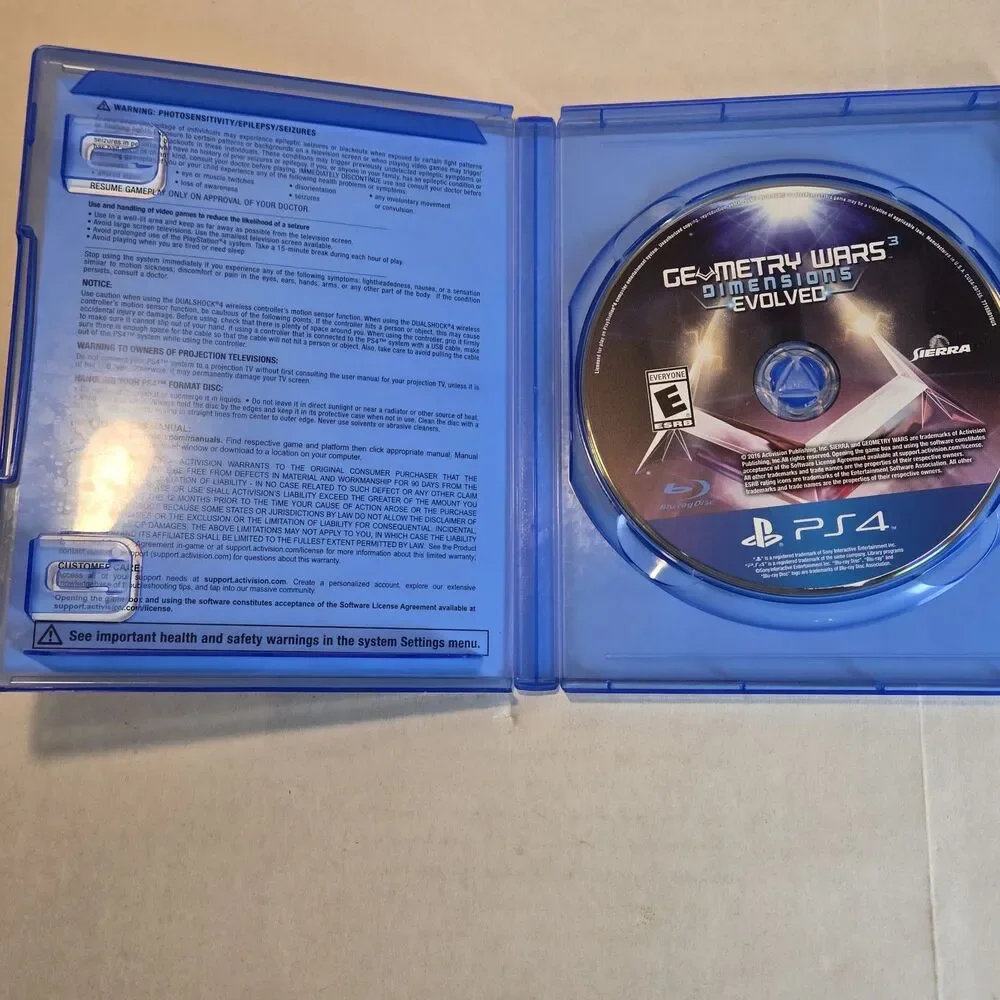 Geometry Wars 3: Dimensions Evolved (Sony PlayStation 4, 2016) PS4 Case & Game